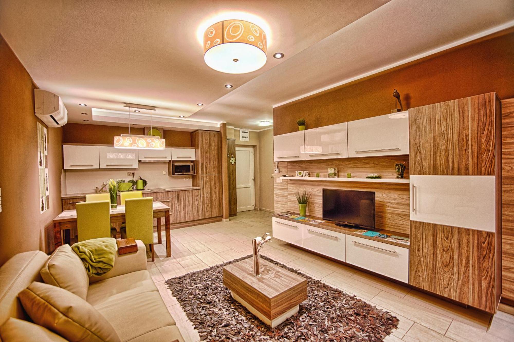 Zafir Apartman Sarvar Bagian luar foto